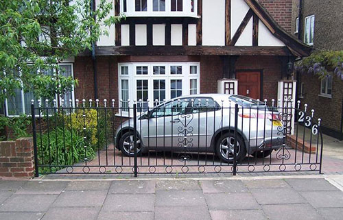 Entrance_Railings.jpg